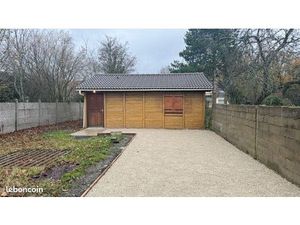 Location  petite maison avec jardin