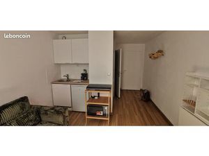 Studio meublé rénové 19m² à 4min du RER A Bussy-Saint-Georges