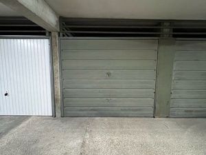 Garage a louer parking sous-sol fermé