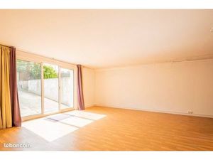 Local de stockage / professionnel / bureau / évènement