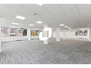 Bureau 322 m²