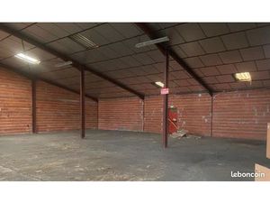 ? Entrepôt à louer – Escatalens (Route de Toulouse)