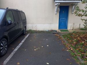 Place de parking sécurisée à Évry-Courcouronnes