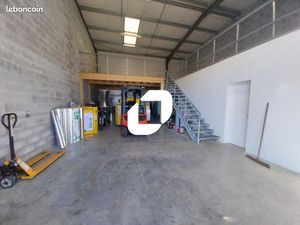 Local d'activité 185 m²