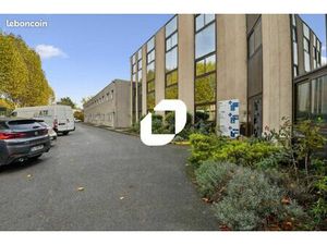Bureaux 67 m²