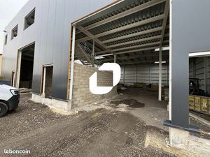 Local d'activité 541 m²