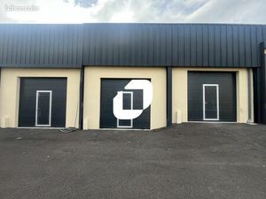 Local d'activité 126 m²