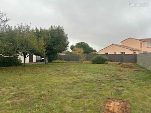 Terrain 763 m² AIFFRES
