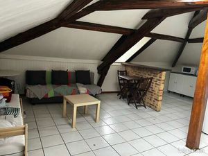 Studio à MEUBLÉ à Corbeil SPACIEUX et lumineux