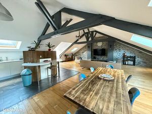 Loft 4 pièces 167 m²