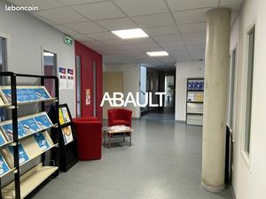 Bureaux 790 m²