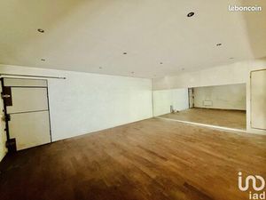 Local 70 m² SAMOIS SUR SEINE