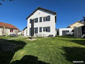 Maison 3 chambres rénovée avec jardin - Quartier calme