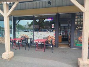 Fond de commerce pizzeria avec four au feu de bois