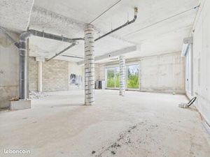 Local commercial 255 m²