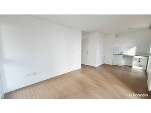 Beau 2 pièces de 40 m² + terrasse + parking sous terrain – Résidence récente et sécurisée 