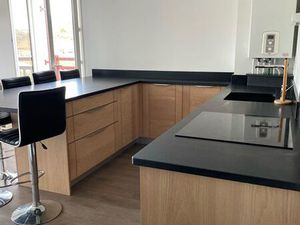 T2 dernier étage - grande terrasse - résidence récente avec ascenseur