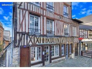 Local commercial centre ville