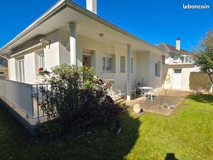 Maison de plain-pied/garage/dépendance