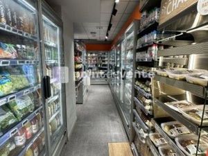 Local commercial 270 m²