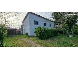 À louer — spacieux appartement 2 chambres