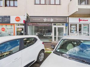 Local commercial 150 m²