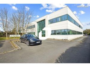 Local d'activité 1 000 m²