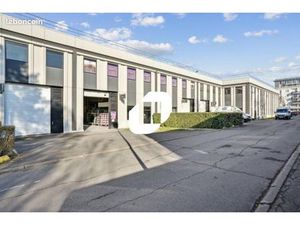 Local d'activité 410 m²