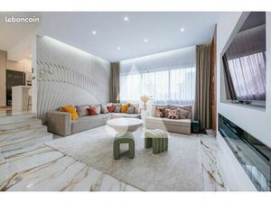 Maison 7 pièces 216 m²