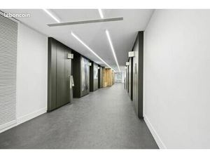 Bureaux 1 014 m²