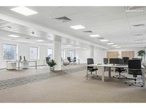 Bureaux 1 576 m²