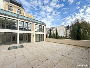 Bureaux 350 m²