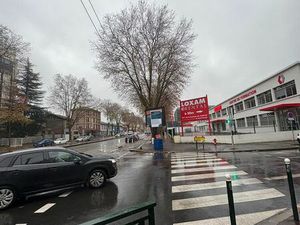 Boutique 98 m² BAGNEUX