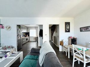 Coquette maison de ville au calme avec jardin  garage et cave