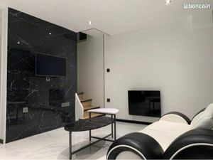 Maison de ville T3 intégralement rénové dans coin calme