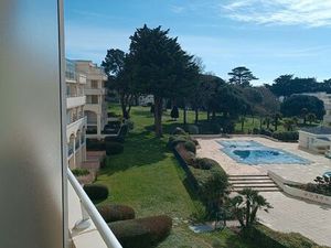 T2 dans prestigieuse résidence à 300m de la plage