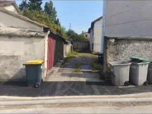 2 garages extérieur