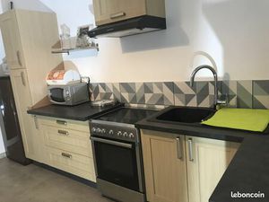 Jolie maison meublée sur 2 étages environ 90 m² – 5 pièces