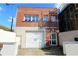 Local bureaux 322 m²