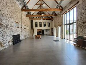 Boutique 548 m² La Verrière