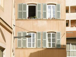 Lot de 2 appartements entièrement rénovés