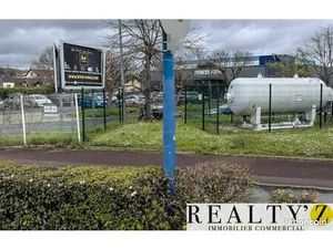 Local commercial 2 000 m²