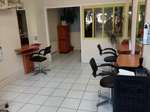 Local coiffure 36 m²