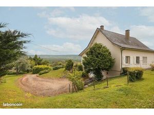 Maison familiale avec vue exceptionnelle à réinterpréter