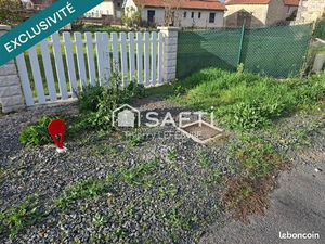 Terrain 444 m² VENDEUVRE-DU-POITOU