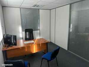 Location bureaux Chateaugiron 140M2