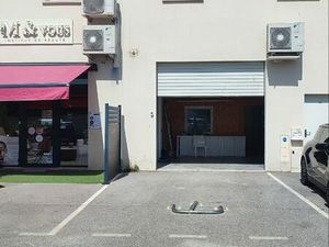 Super Hangar de 100m2 très bien placé au Grau du roi ◊