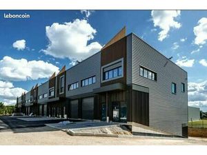 Local d'activité 239 m²