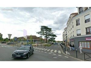 Local commercial 150 m²