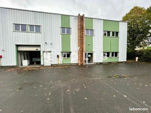 Local d'activité 468 m²